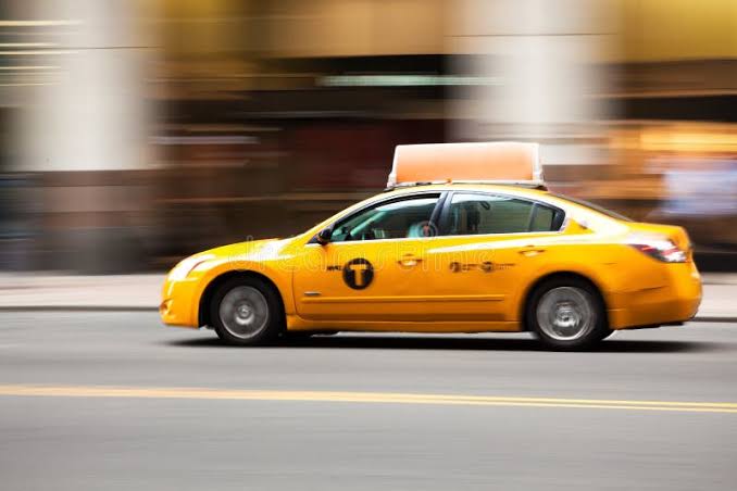11-Seater Maxi Taxi Melbourne: How Much Luggage Can You Carry?
